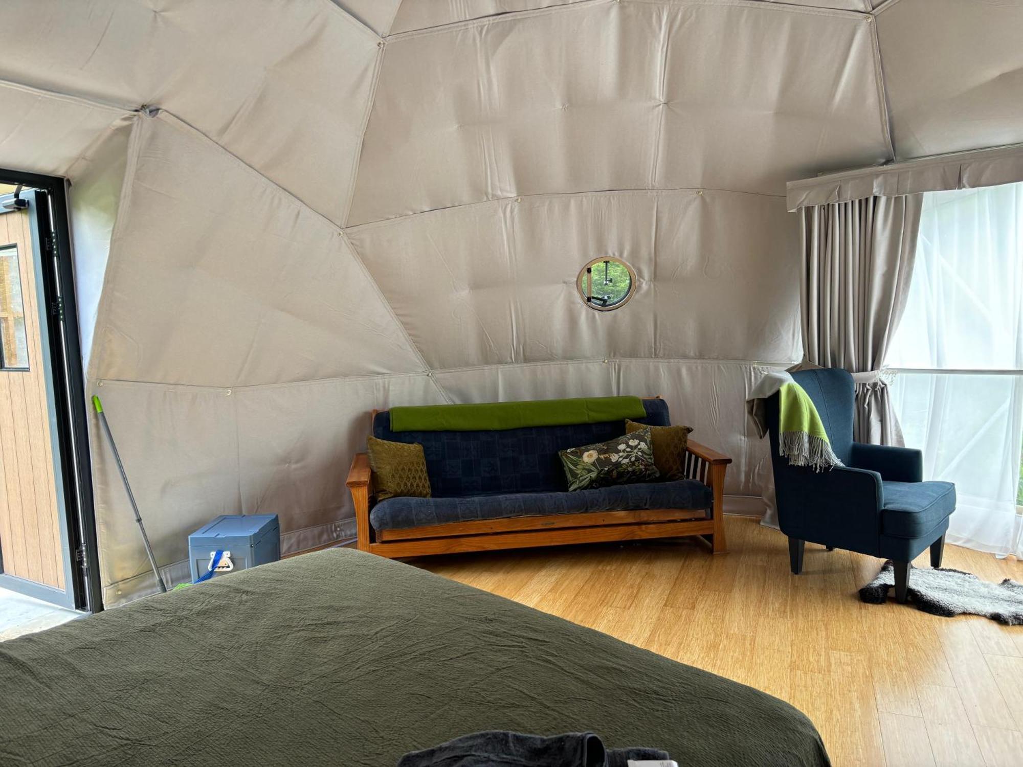 Takahuri Glamping Domes Уонгануи Экстерьер фото